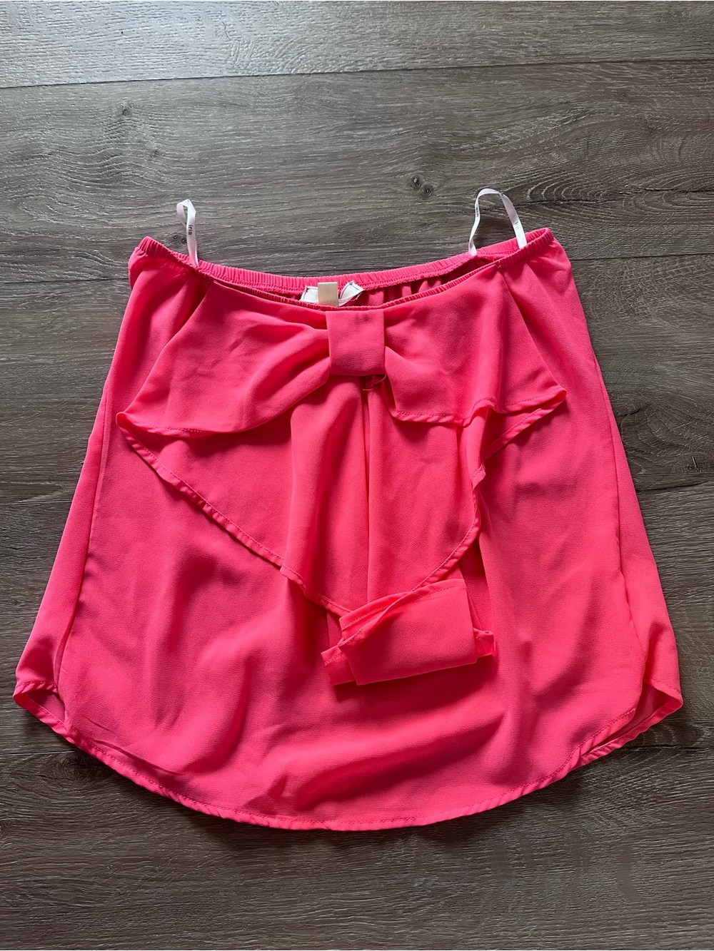 Iris Basic Hot Pink strapless top with Front Bow